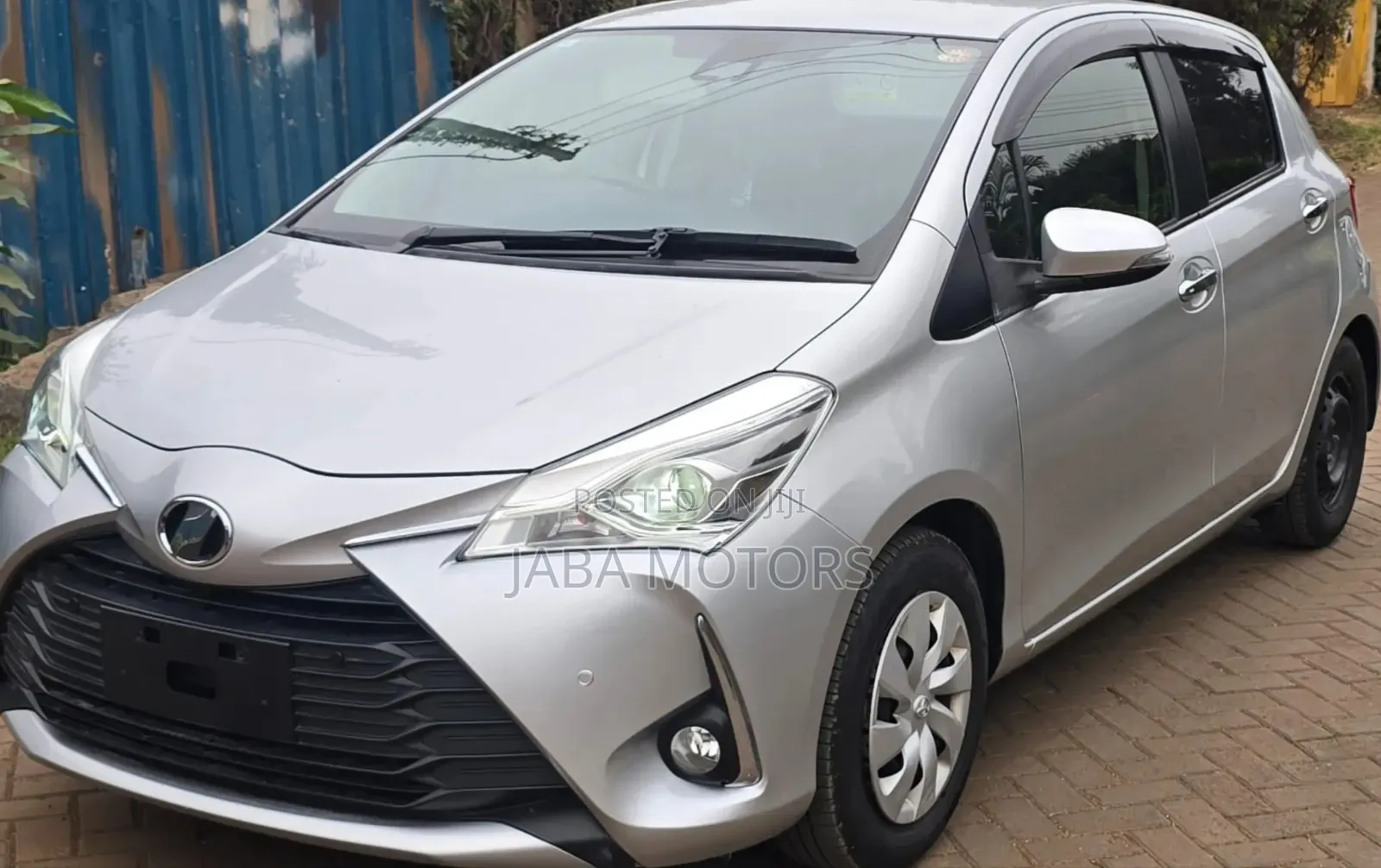 Toyota Vitz 2019 Silver