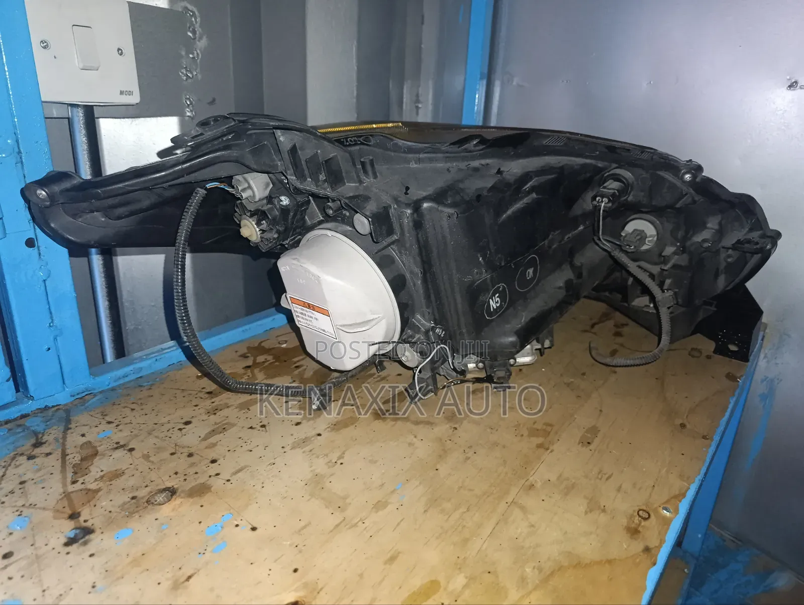 Freed 2009-2015 Non-Xenon Headlight