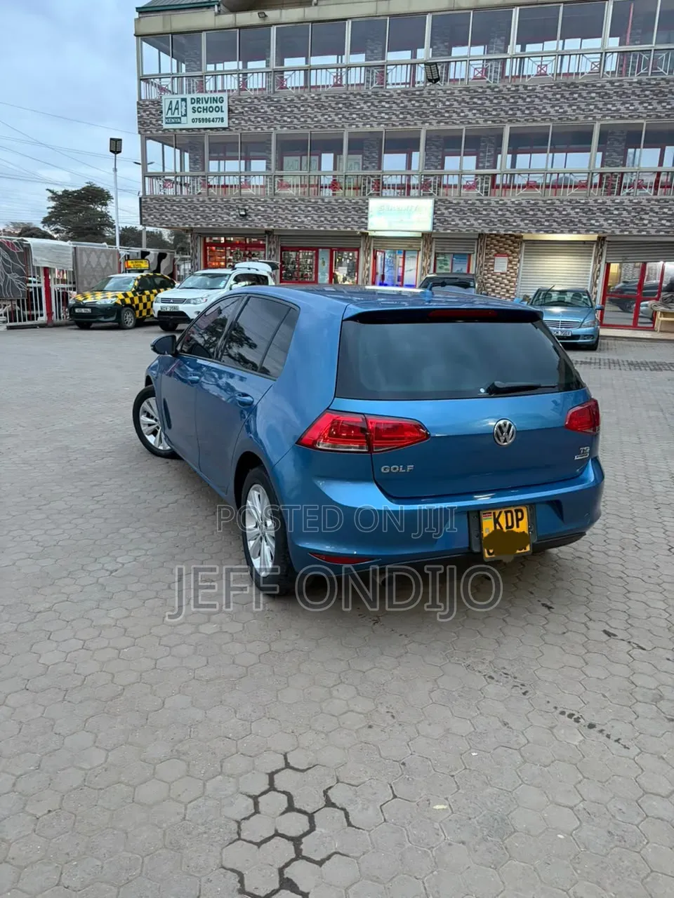Volkswagen Golf 2016 Blue