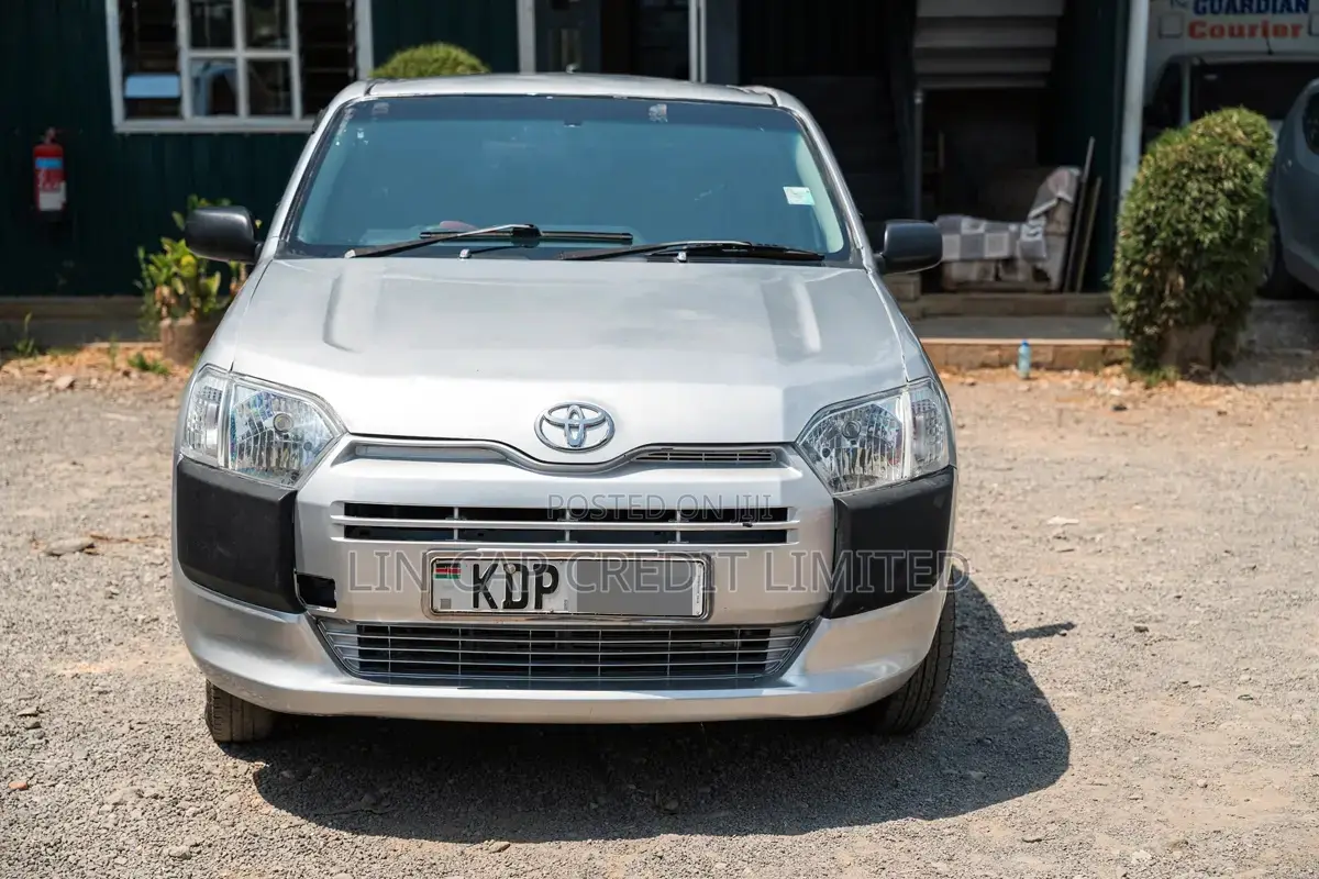 Toyota Succeed 2017 Silver