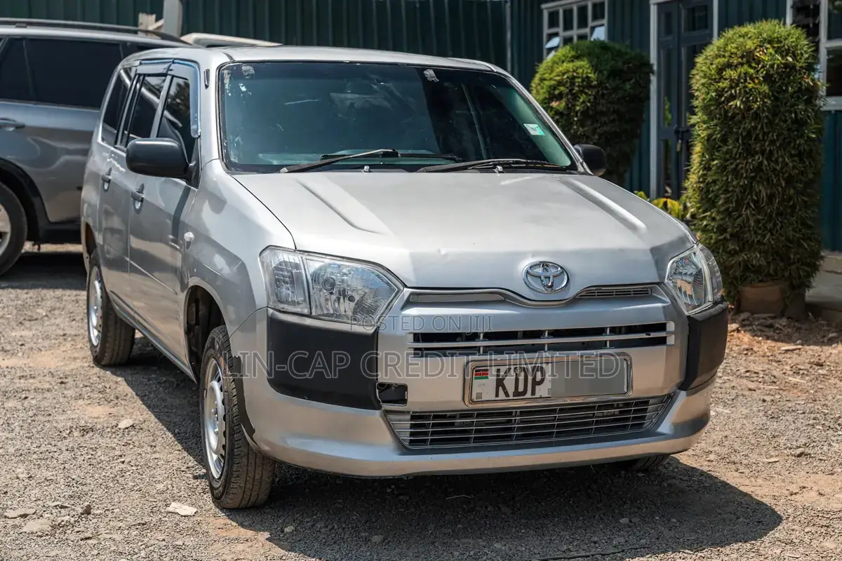 Toyota Succeed 2017 Silver