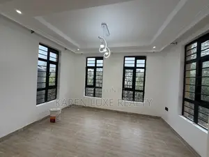 5bdrm Villa in Karen for rent