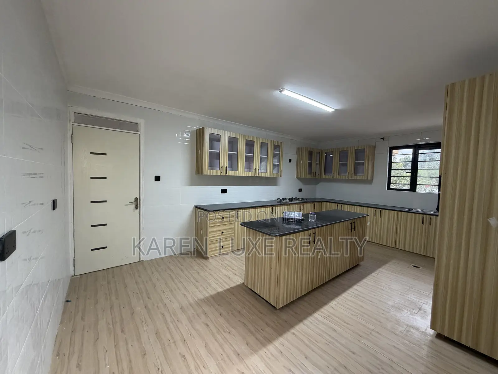 5bdrm Villa in Karen for rent