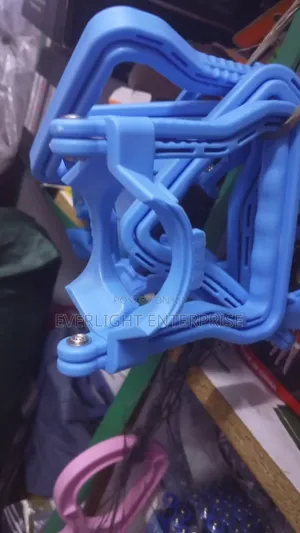 Available Bottle Lifter