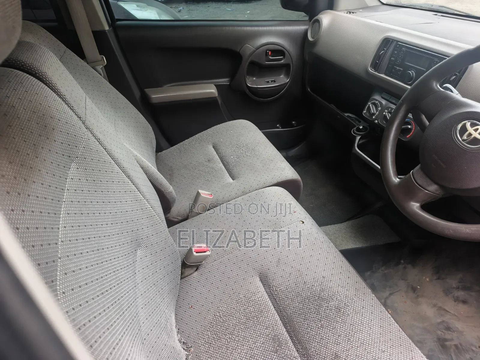 Toyota Passo 2015 Silver