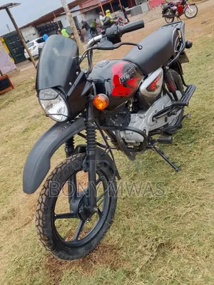 Bajaj Boxer 150 UG 2025 Black