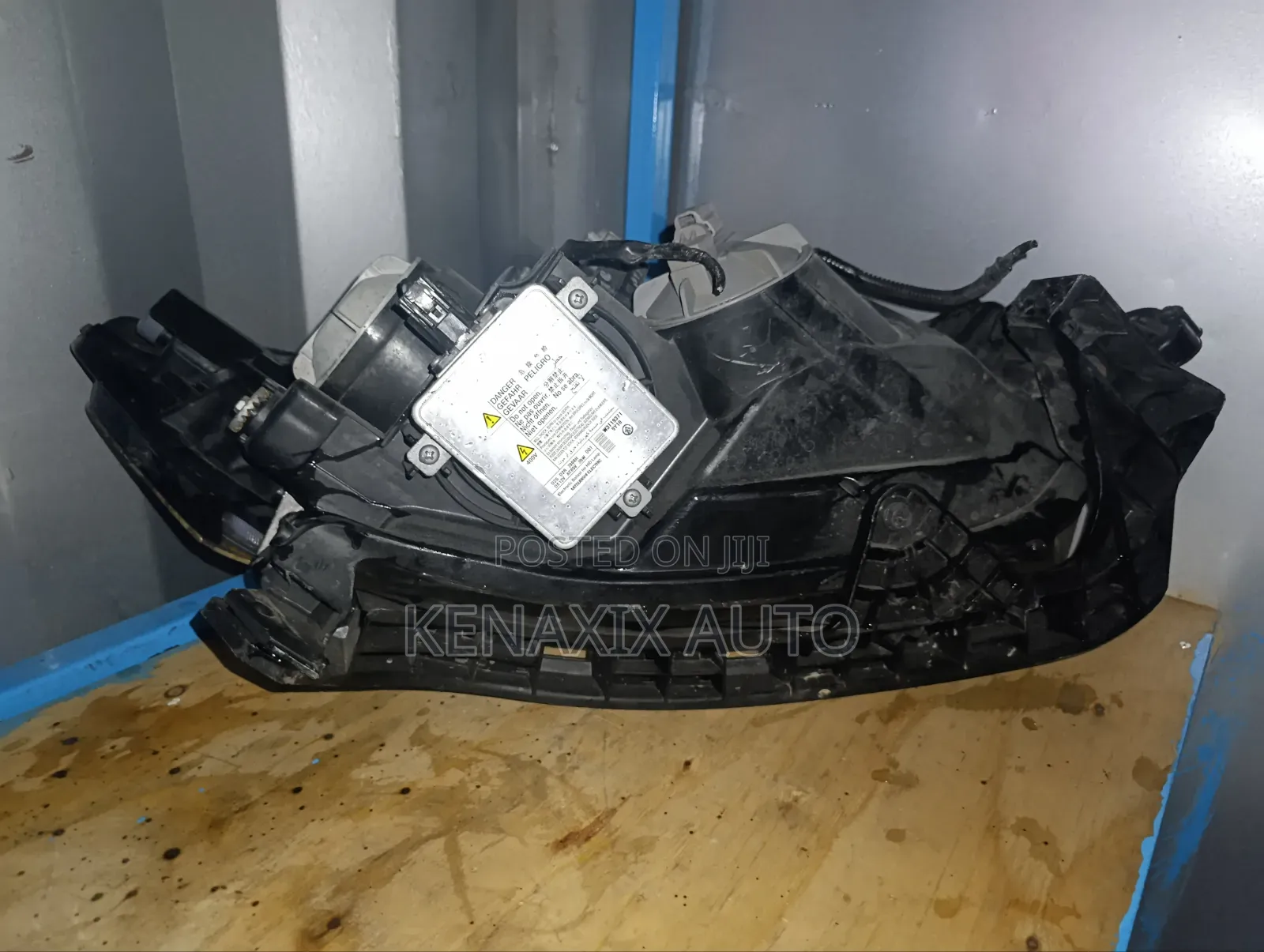 Insight Xenon Headlight