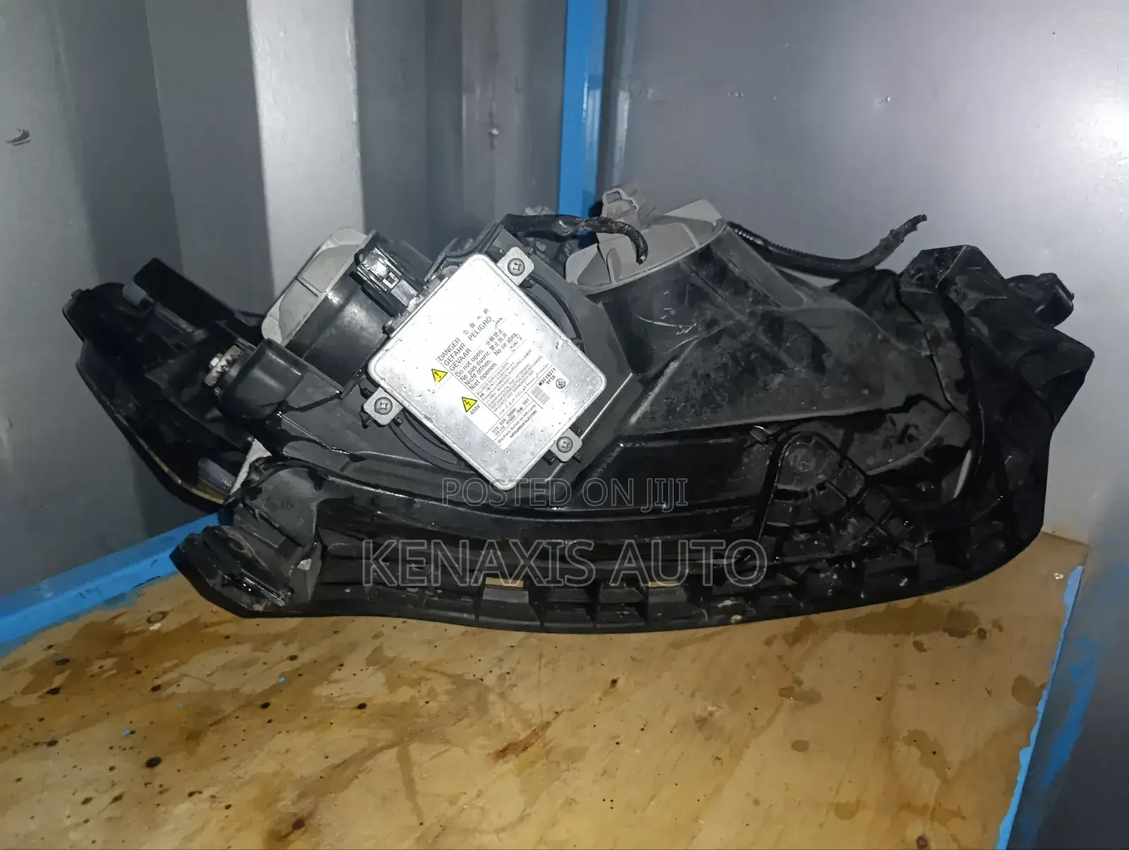 Insight Xenon Headlight