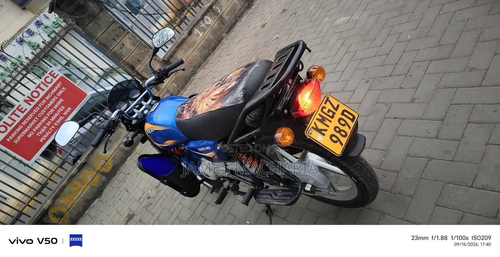 Bajaj Boxer 125 2026 Blue