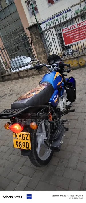 Bajaj Boxer 125 2026 Blue