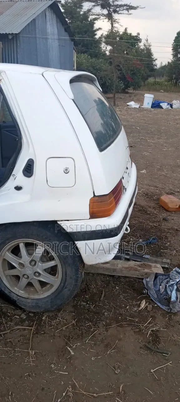 Daihatsu Charade 1998 White