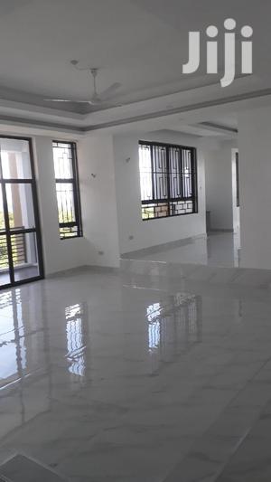 4 Bedrooms Duplex For Sale - thumbnail 2