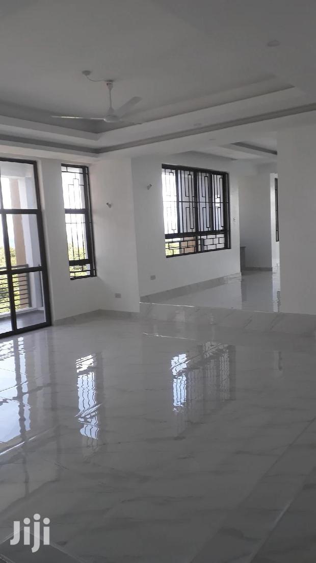 4 Bedrooms Duplex For Sale - main view