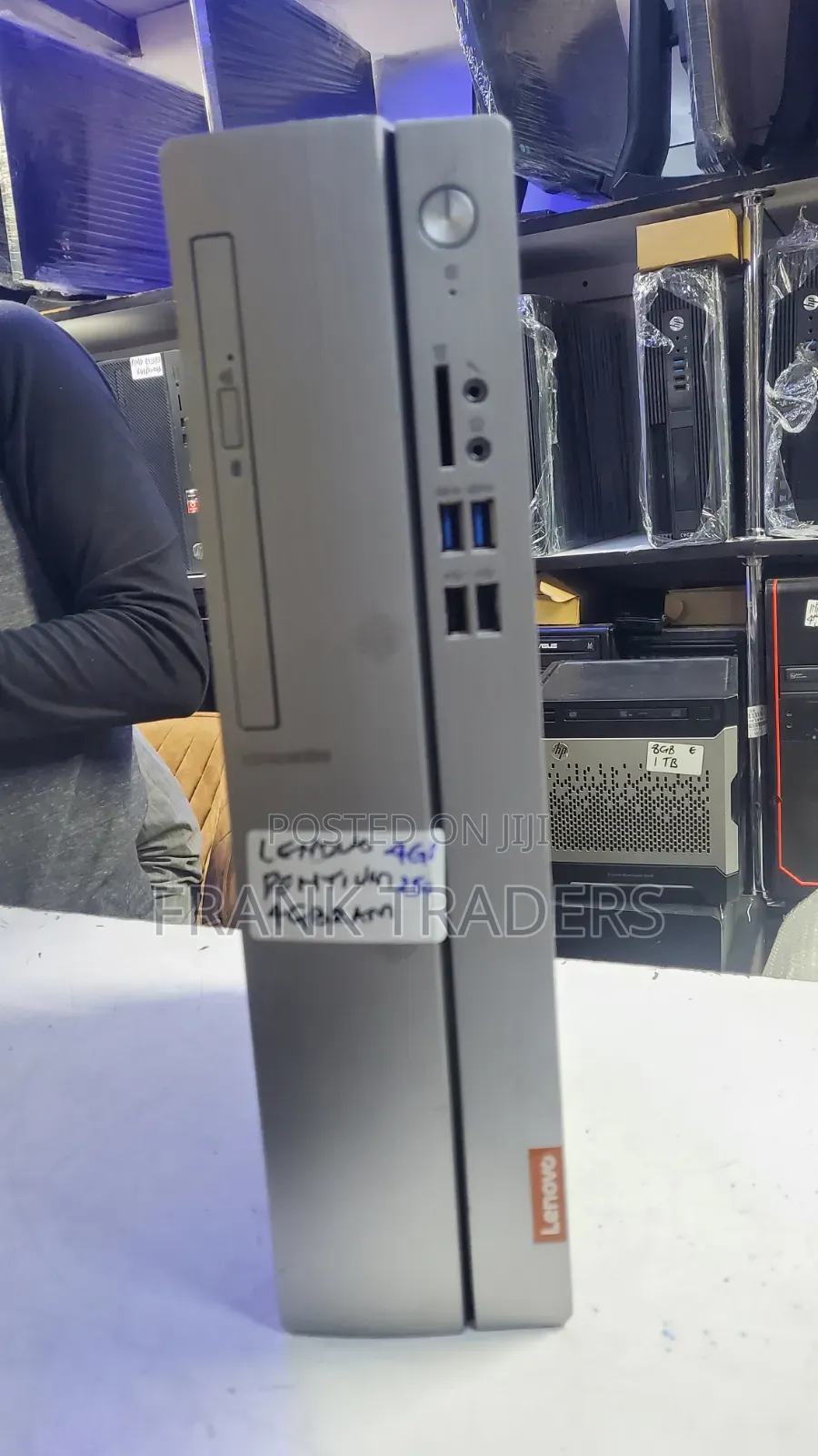 Desktop Computer Lenovo ideacentre 720 4GB Intel Pentium HDD 250GB