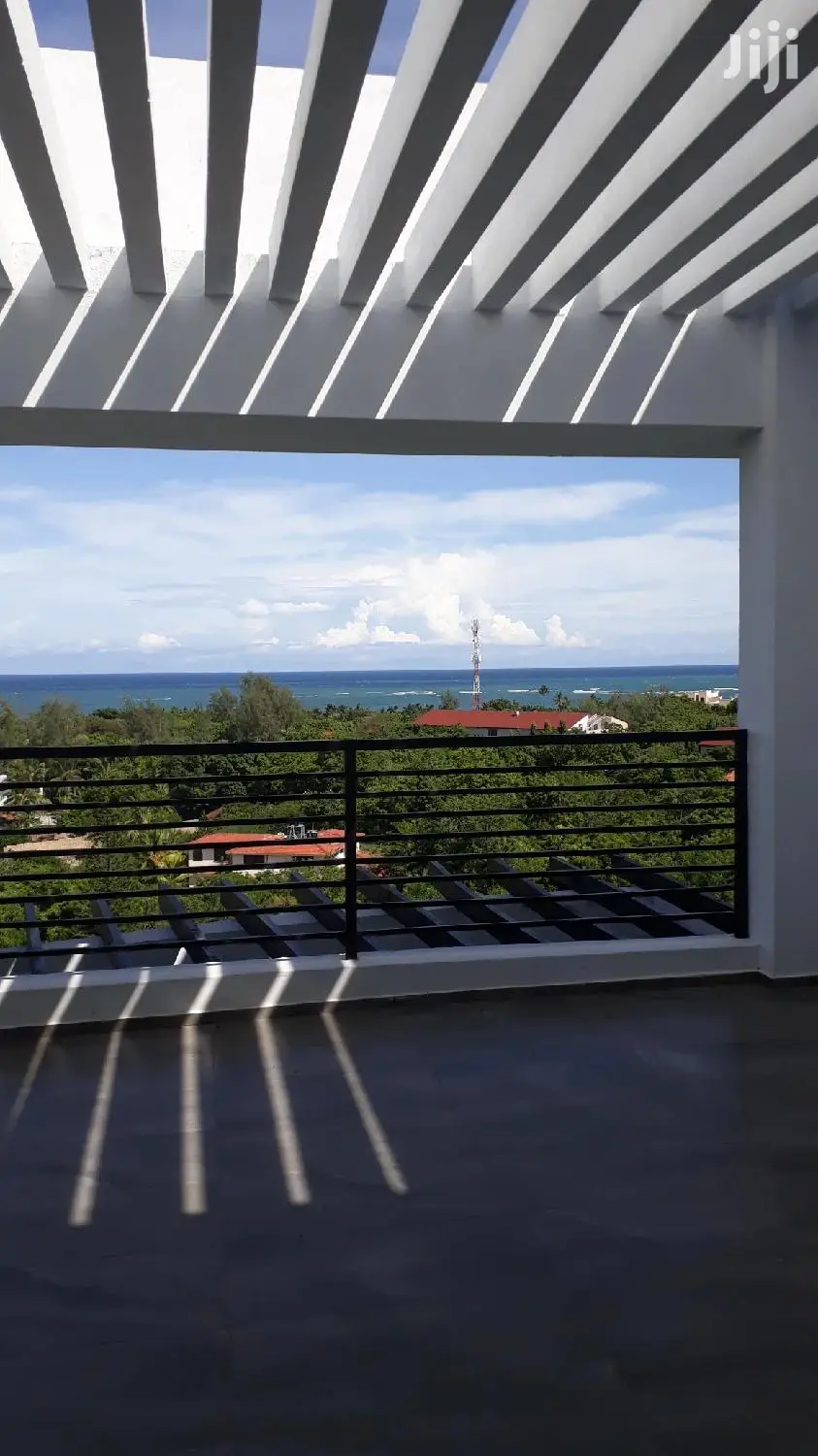 4 Bedrooms Duplex For Sale