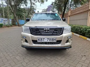 Toyota Hilux 2012 Beige