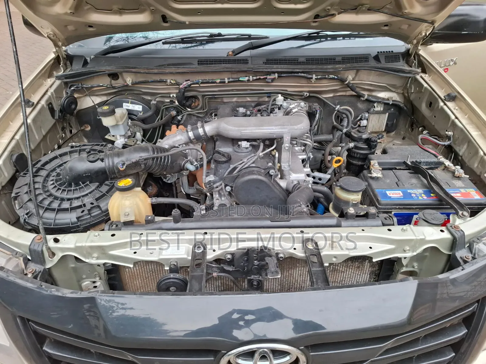 Toyota Hilux 2012 Beige