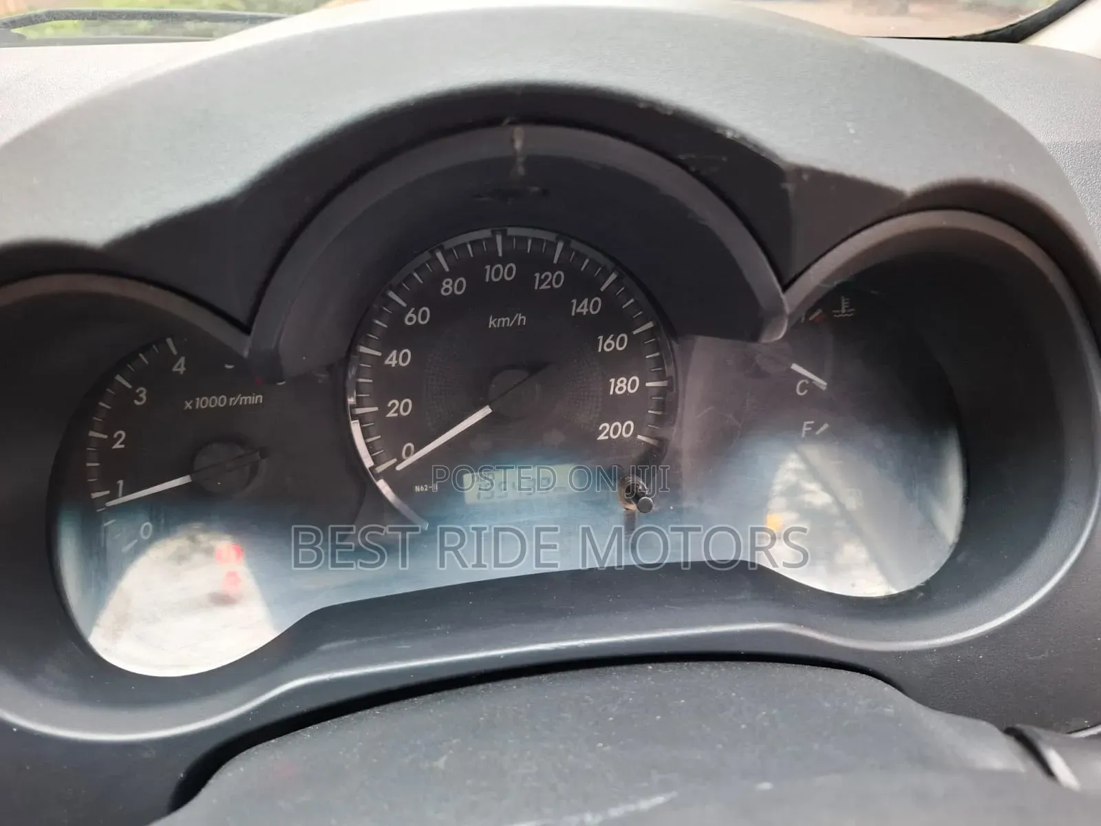 Toyota Hilux 2012 Beige
