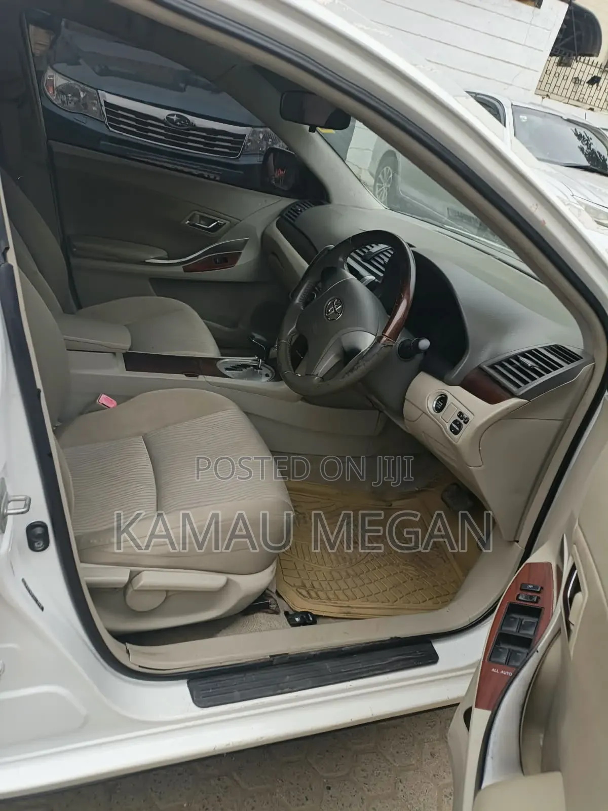 Toyota Premio 2014 Off white