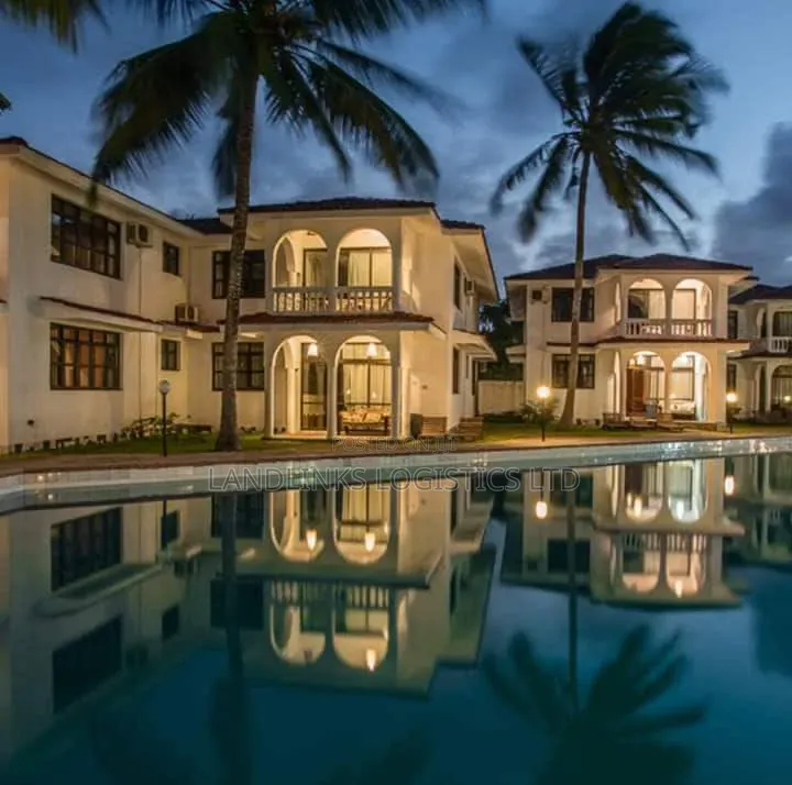 3 Star Hotel Along Diani Beach South of Mombasa