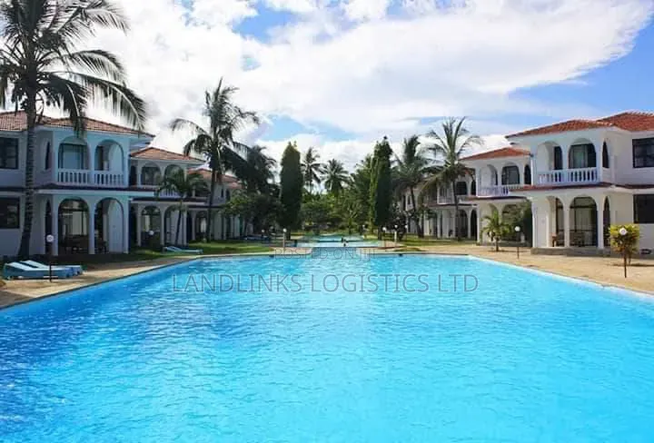 3 Star Hotel Along Diani Beach South of Mombasa