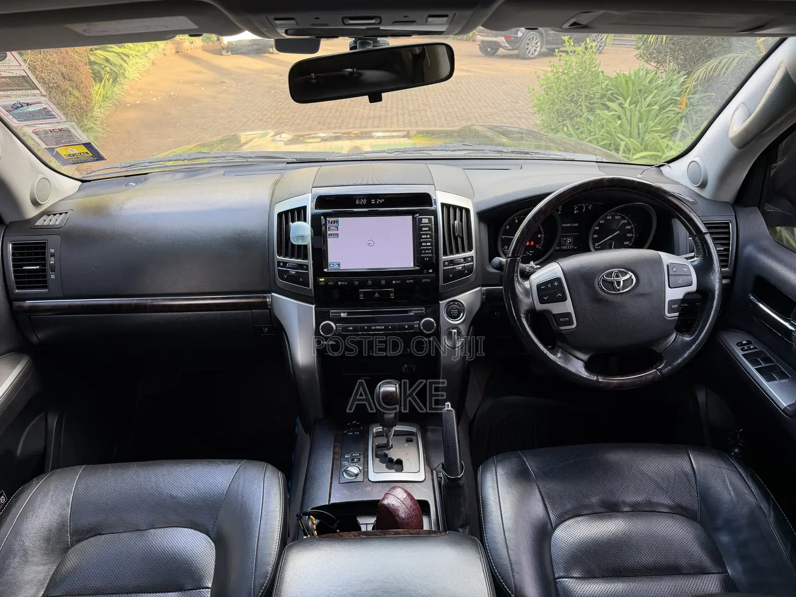 Toyota Land Cruiser 4.6 V8 ZX 2015 Black