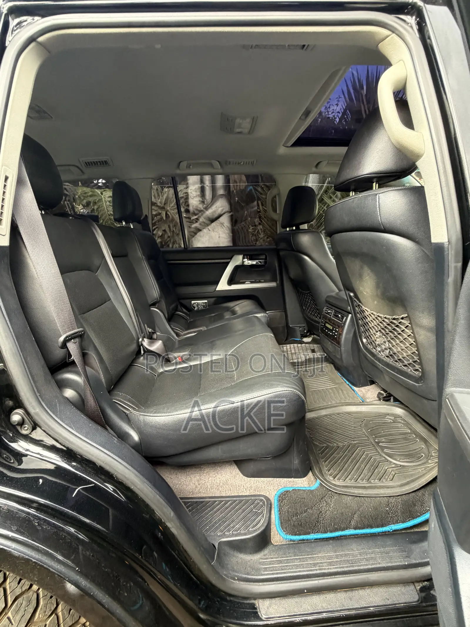 Toyota Land Cruiser 4.6 V8 ZX 2015 Black