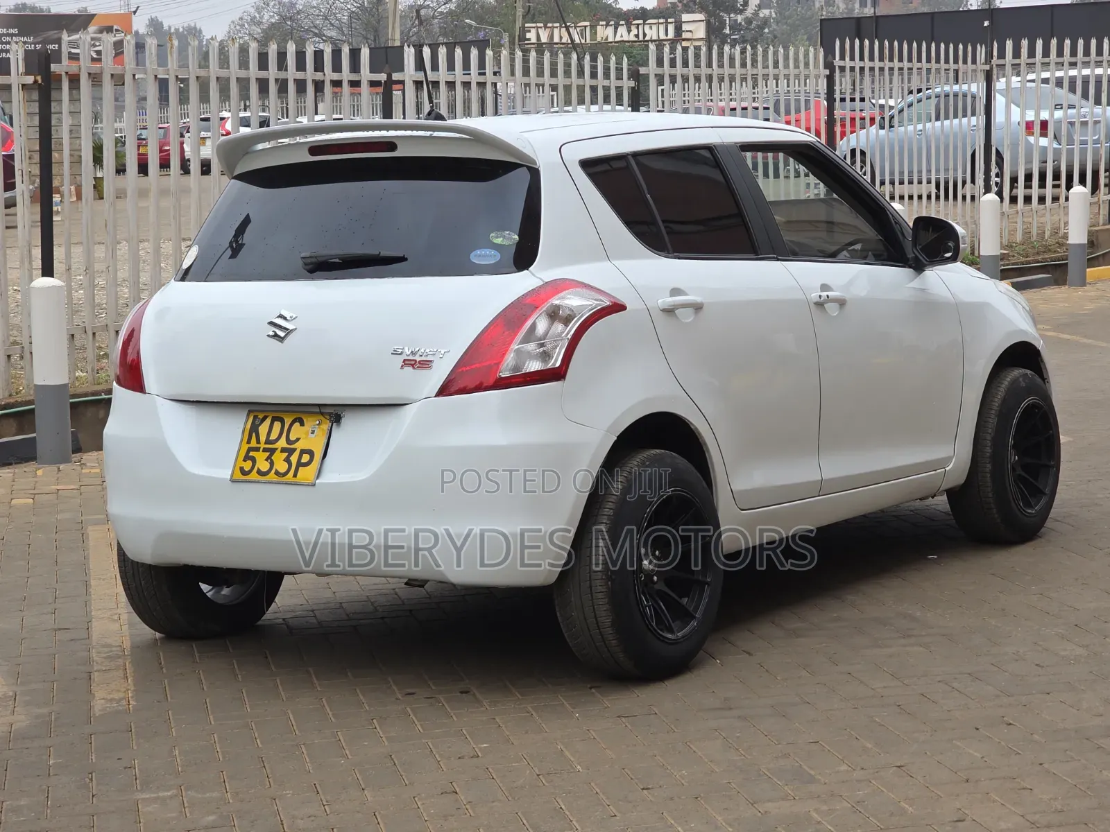 Suzuki Swift 2013 White