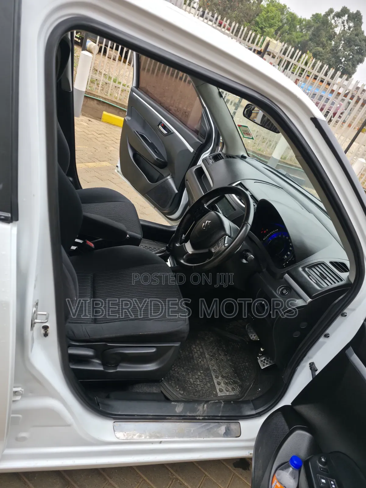 Suzuki Swift 2013 White