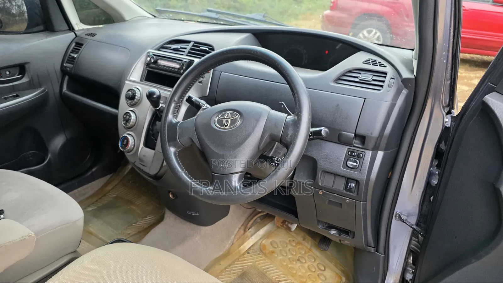 Toyota Ractis 2006 Gray