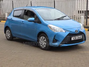 Toyota Vitz 2018 Blue