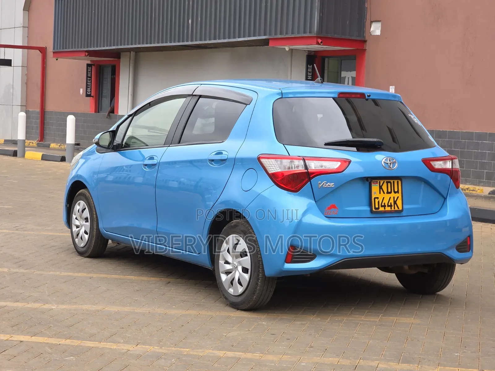 Toyota Vitz 2018 Blue