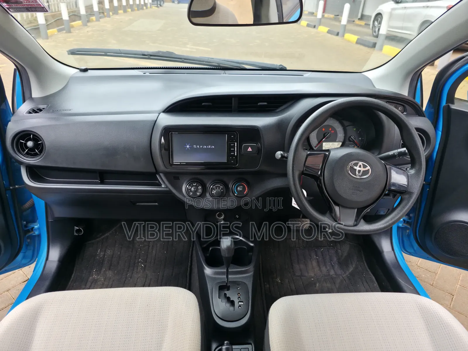 Toyota Vitz 2018 Blue