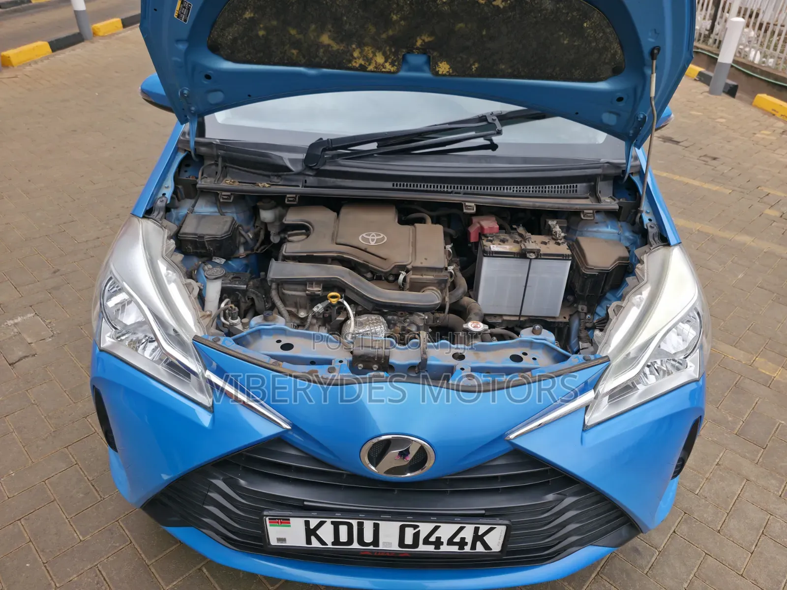 Toyota Vitz 2018 Blue