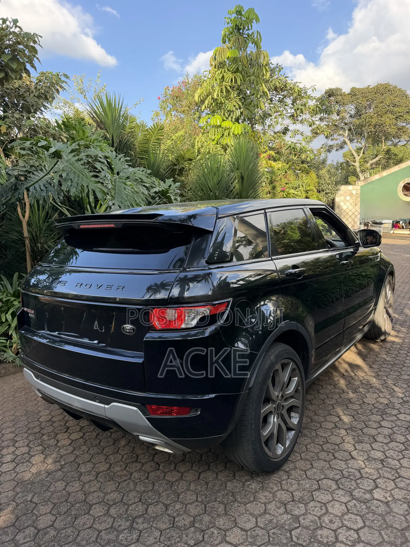 Land Rover Range Rover Evoque Dynamic 4dr SUV AWD (2.0L 4cyl Turbo 9A)
