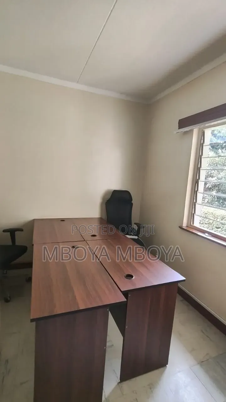18bdrm House in Parklands/Highridge for Rent