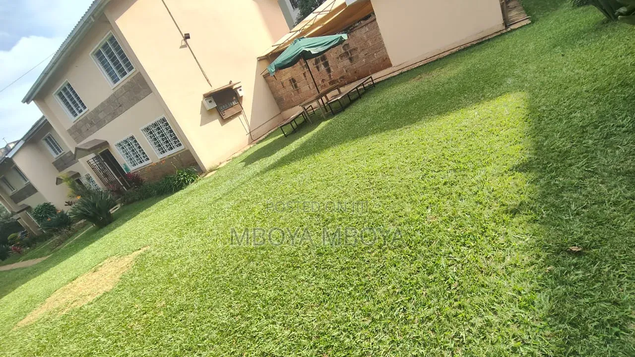 18bdrm House in Parklands/Highridge for Rent