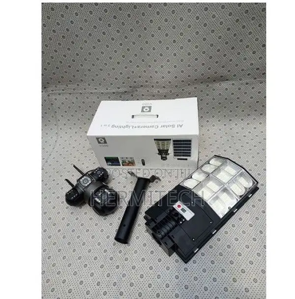 Triple Lens 4G Solar Powered CCTV 300W Security Floodlight
