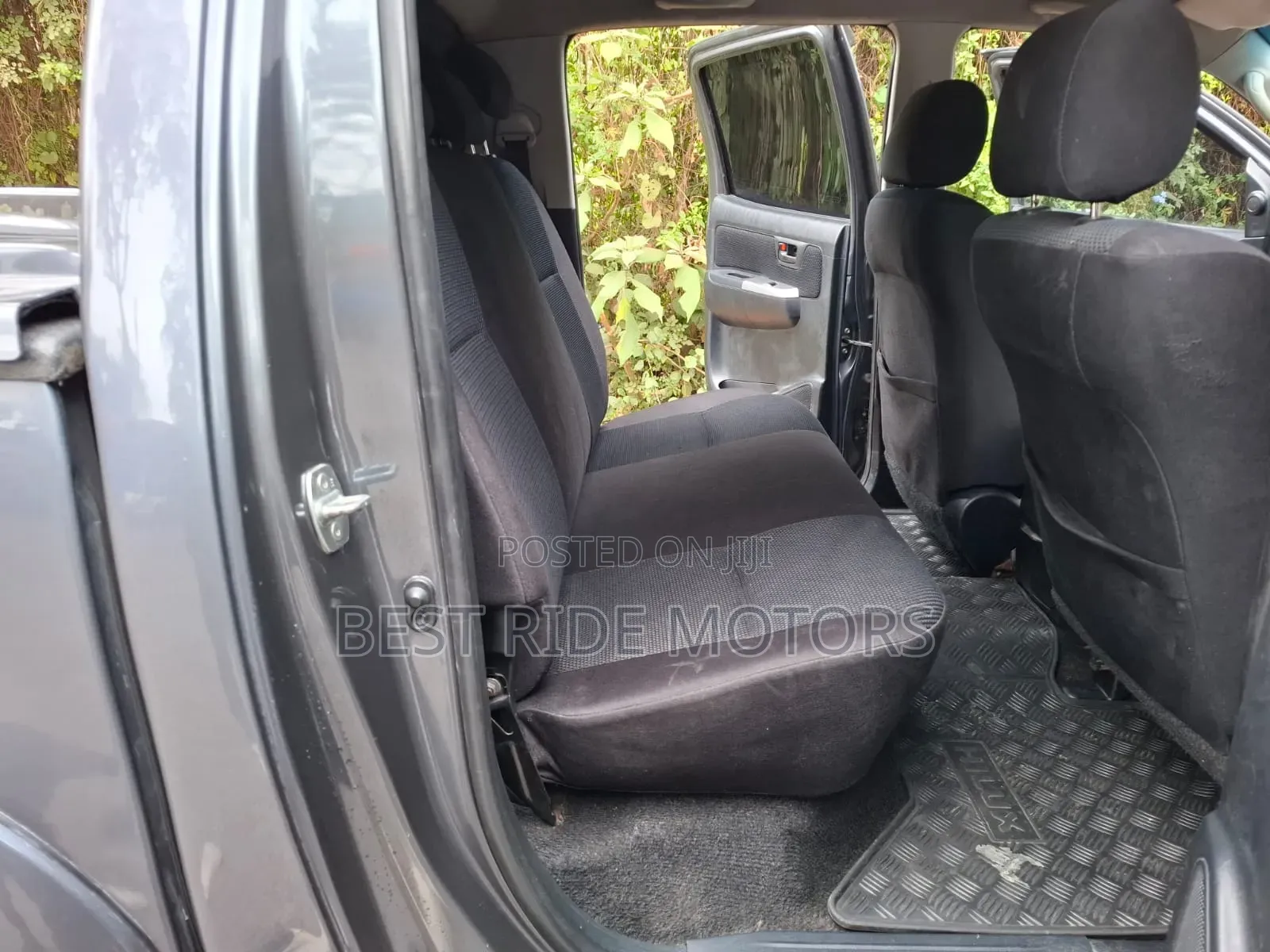 Toyota Hilux 3.0 D-4D 4x4 2015 Gray