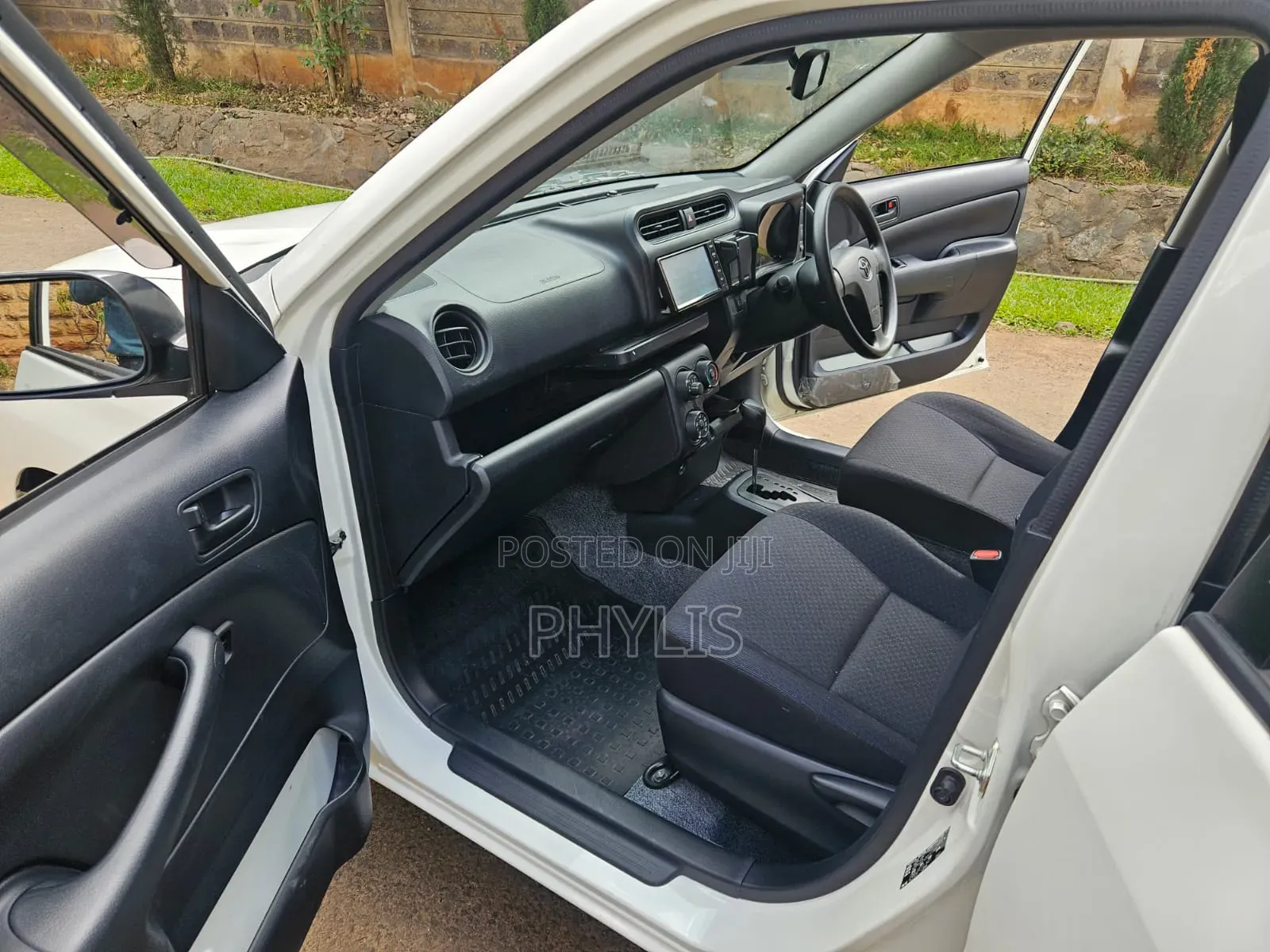 Toyota Probox 1.5 GL 4WD 2020 White