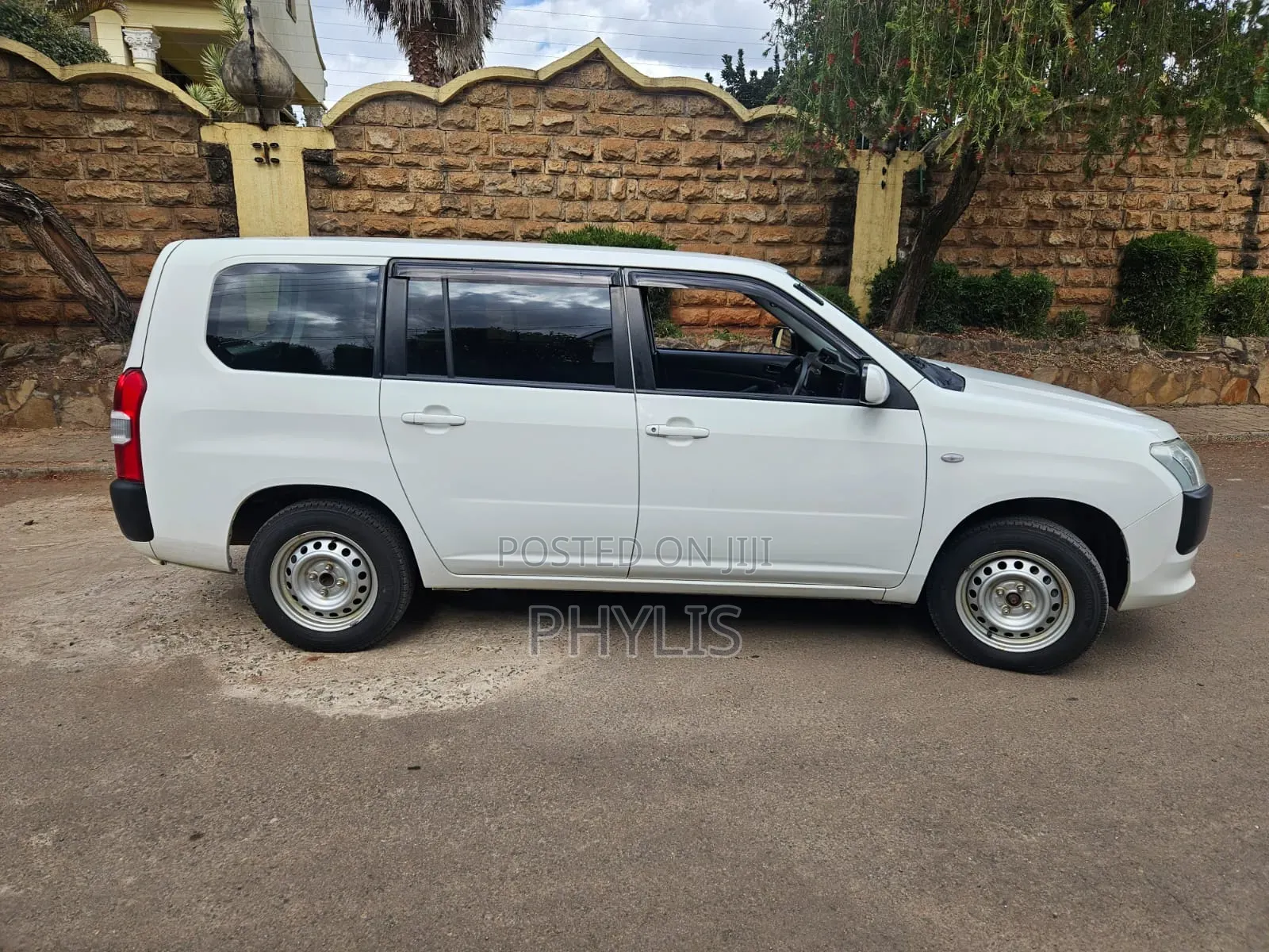 Toyota Probox 1.5 GL 4WD 2020 White