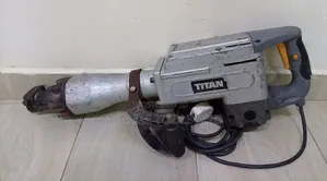 Ex-Uk Titan Electric Heavy-Duty Demolition Hammer