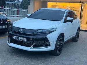 Toyota Harrier 2.0 Turbo GR Sport 2019 White