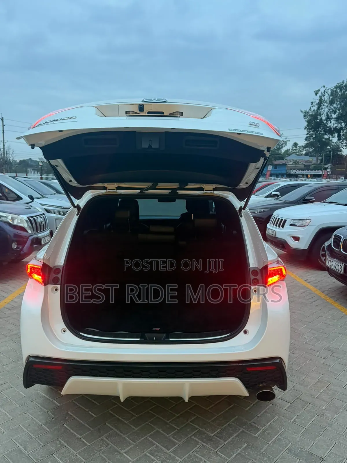 Toyota Harrier 2.0 Turbo GR Sport 2019 White