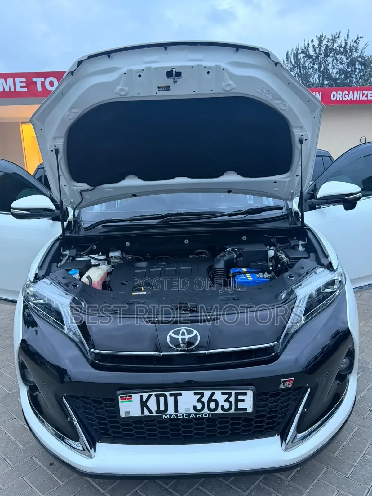 Toyota Harrier 2.0 Turbo GR Sport 2019 White