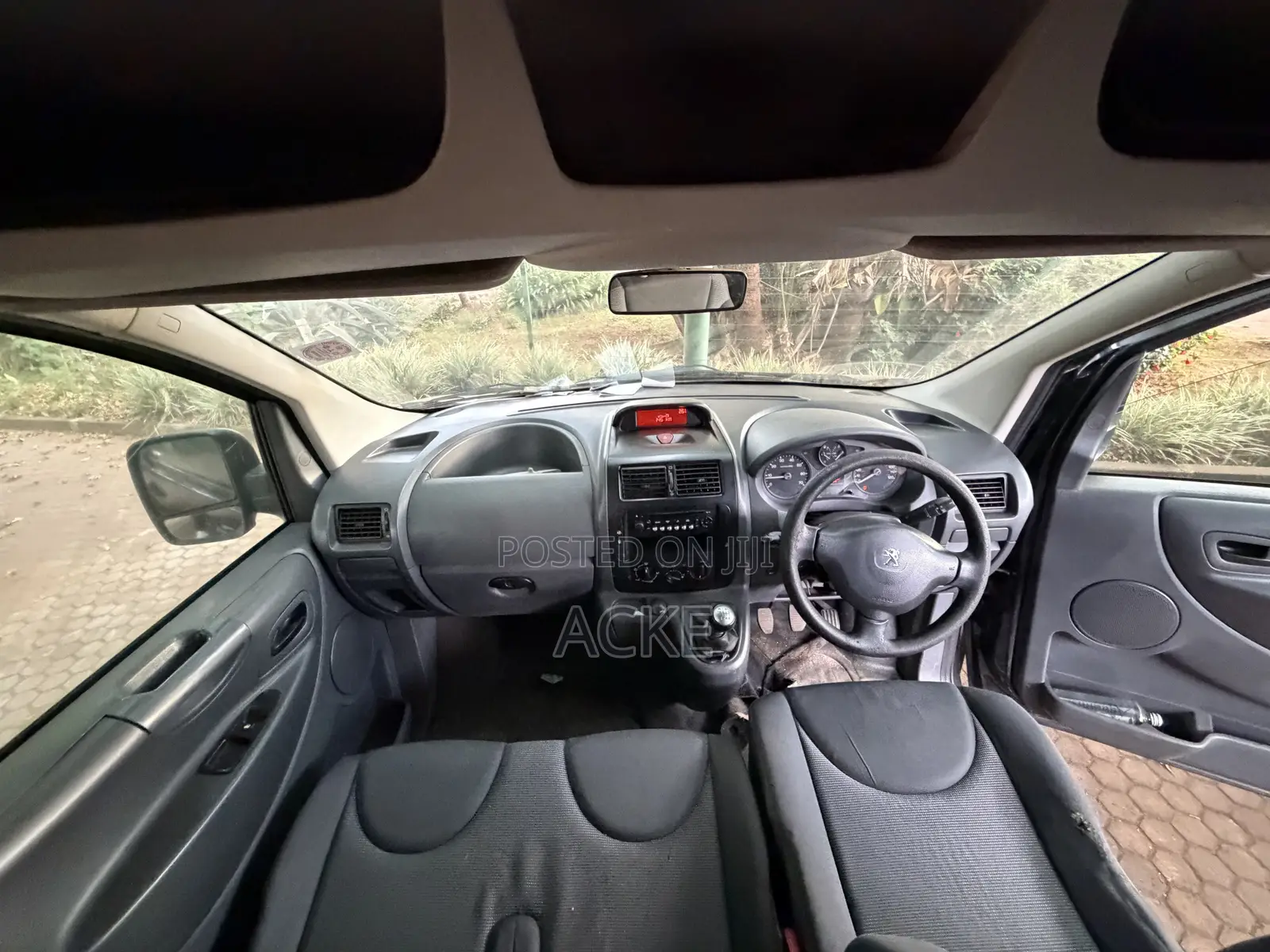 Peugeot Expert 2014 Black
