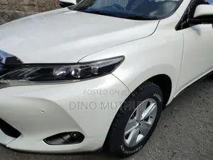 Toyota Harrier 2.0 2017 White
