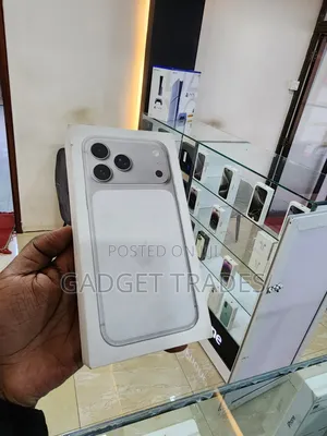 New Apple iPhone 17 Pro Max 1 TB Silver