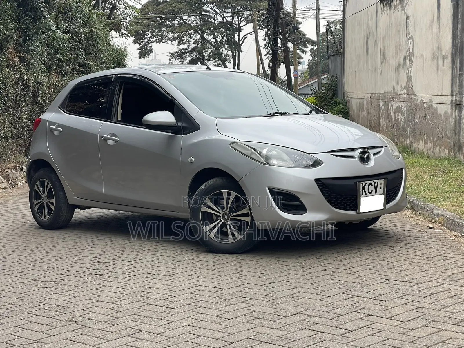 Mazda Demio 2012 Silver