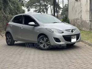 Mazda Demio 2012 Silver